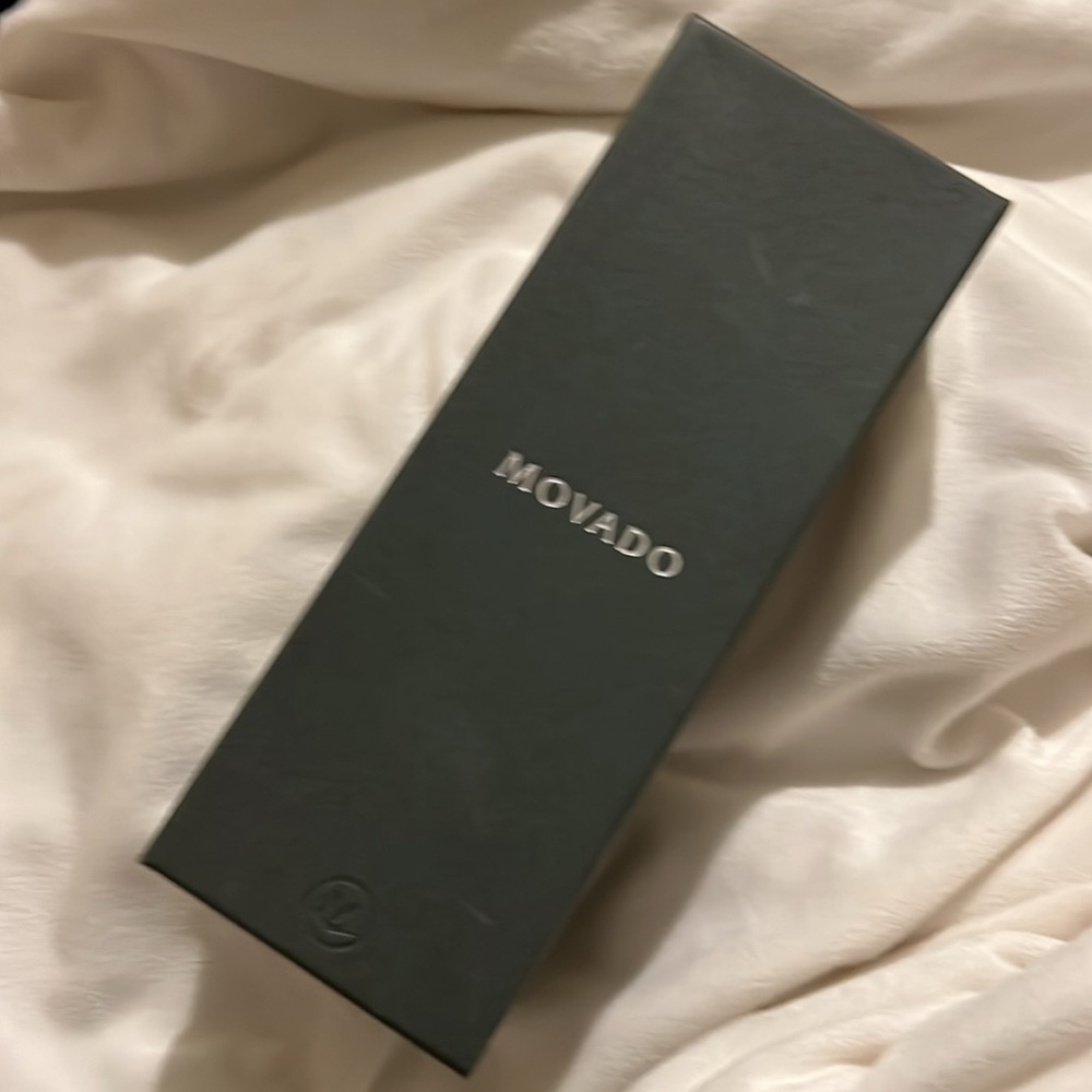 MOVADO “TRUMP” Signature Gold Black Leather Band Watch - Picture 8 of 8